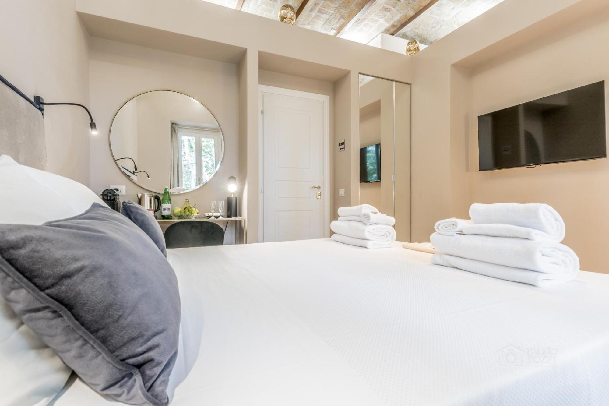 Queen Of Rome Luxury Rooms Екстериор снимка