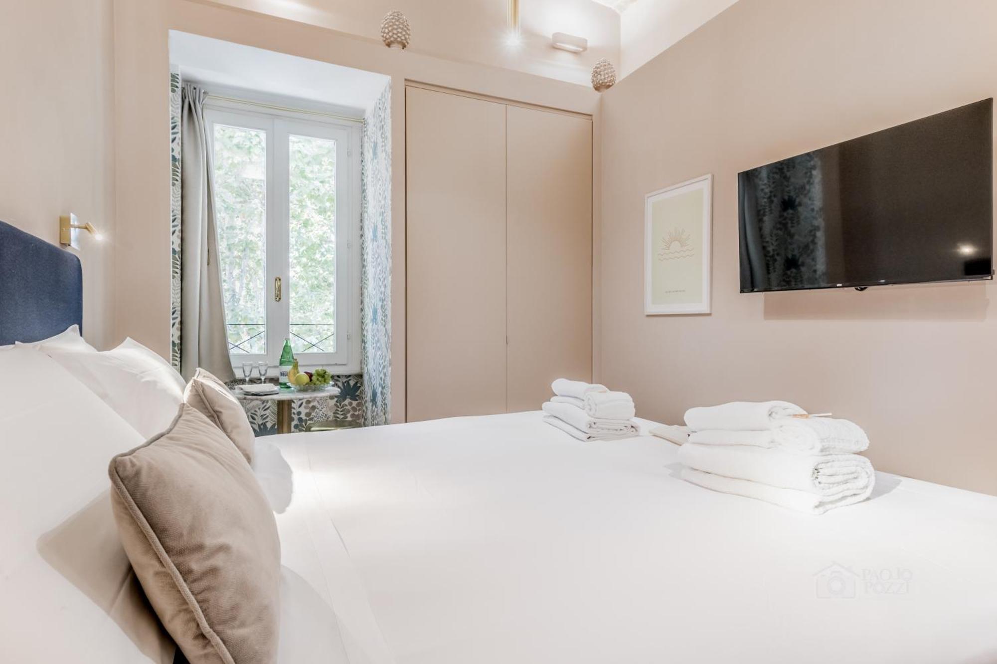 Queen Of Rome Luxury Rooms Екстериор снимка