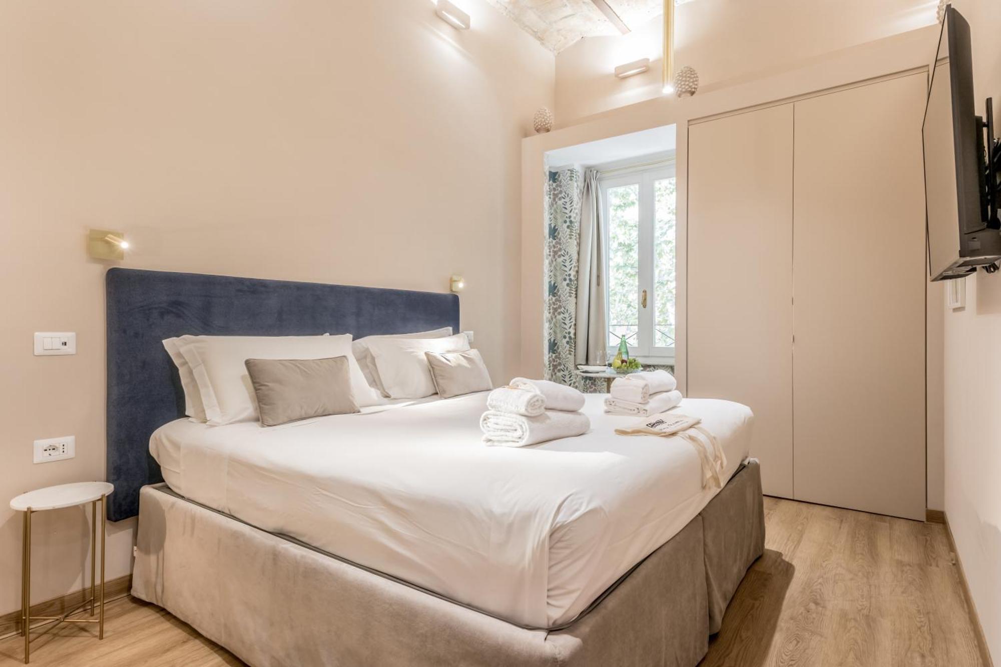 Queen Of Rome Luxury Rooms Екстериор снимка